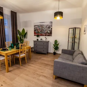 https://roo-rooms-2.vienna-besthotels.com
